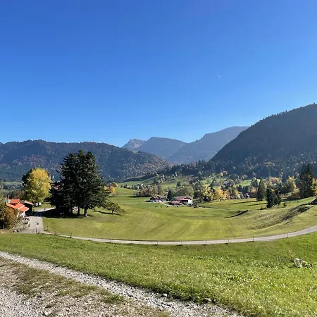 / Allgaeu Daire Steibis